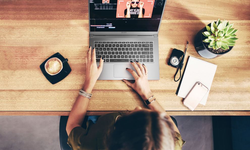 لپ تاپ گیمینگ ام اس ای مدل Modern 15 A11MU/i7 Dark Gray لپ تاپ گیمینگ ام اس ای مدل Modern 15 A11MU/i7 Dark Gray